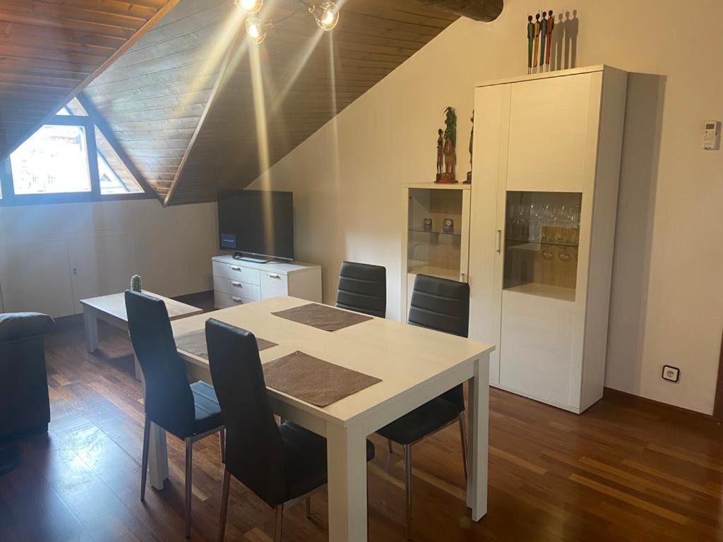 Apartament Betty Sort Exteriör bild